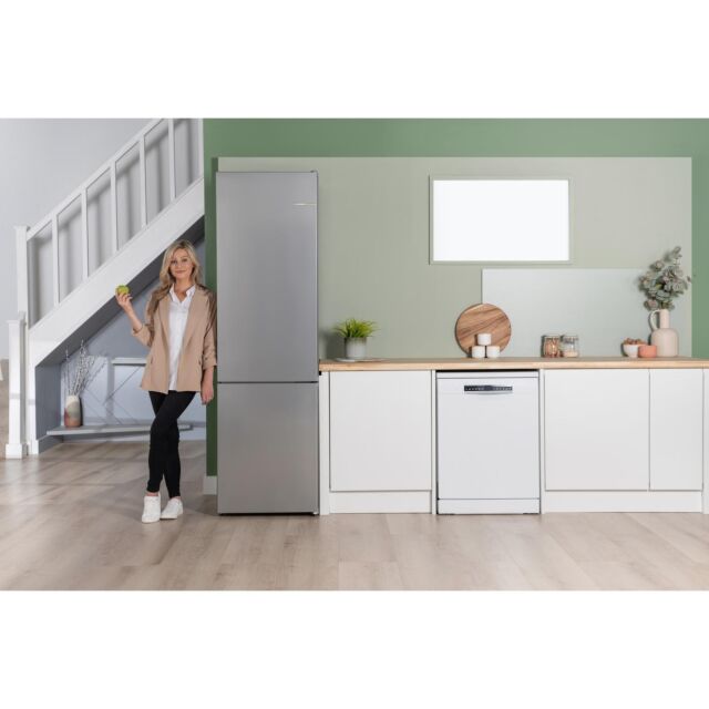 Bosch KGN392LAFG Freestanding Fridge Freezer