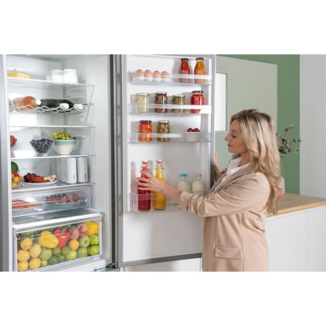 Bosch KGN392LAFG Freestanding Fridge Freezer