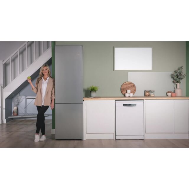 Bosch KGN392LAFG Freestanding Fridge Freezer