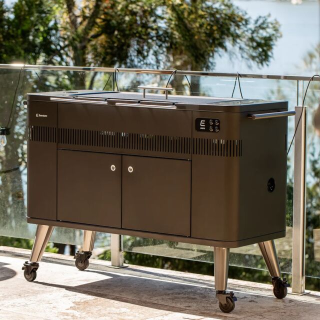 Everdure HBCE3BGB HUB II Electronic Ignition Charcoal BBQ - Matte Black
