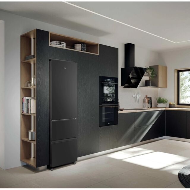 Haier HTR3518ENMTK 60/40 Fridge Freezer - Black