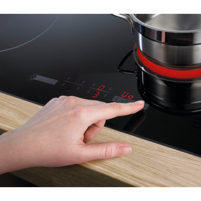 Hisense E6431C 59.5cm Ceramic Hob - Black