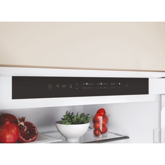 Hoover HFLF3518EW 54cm 60/40 Built In Fridge Freezer - White