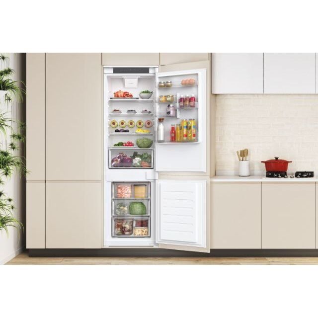 Hoover HFLF3518EW 54cm 60/40 Built In Fridge Freezer - White