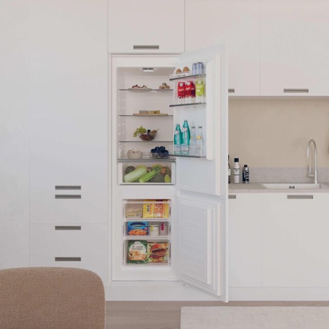 Hoover HOBBML18EK 54Cm 70/30 Built In Fridge Freezer - White