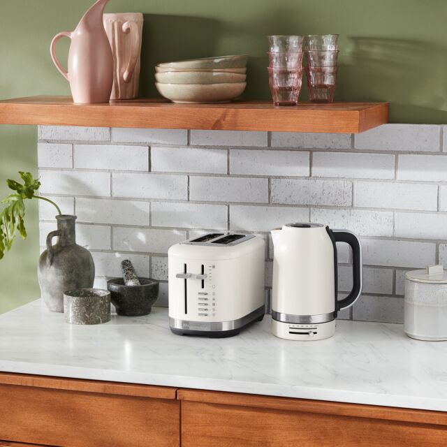 KitchenAid 5KEK1701BPL Kitchenaid 1.7L Kettle Porcelain