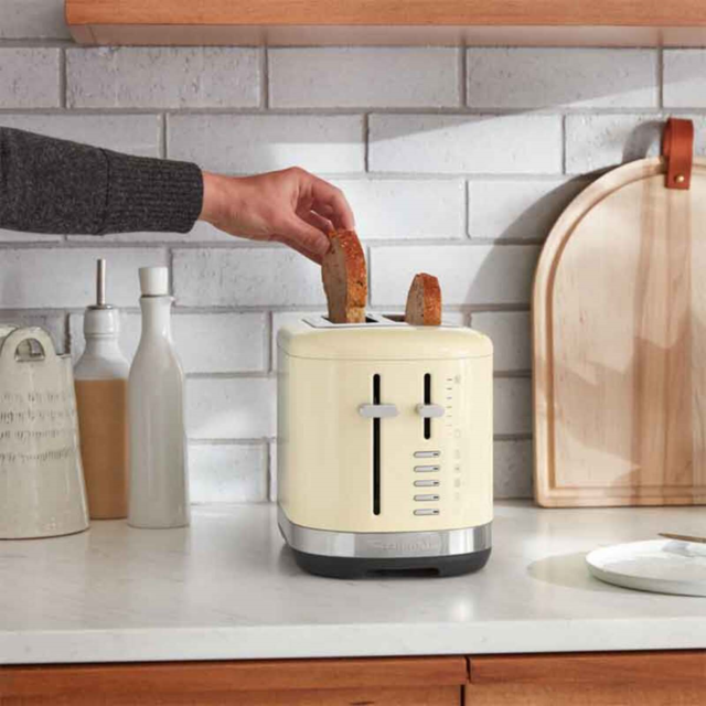 KitchenAid 5KMT2109BAC Manual Control 2 Slot Toaster – Almond Cream