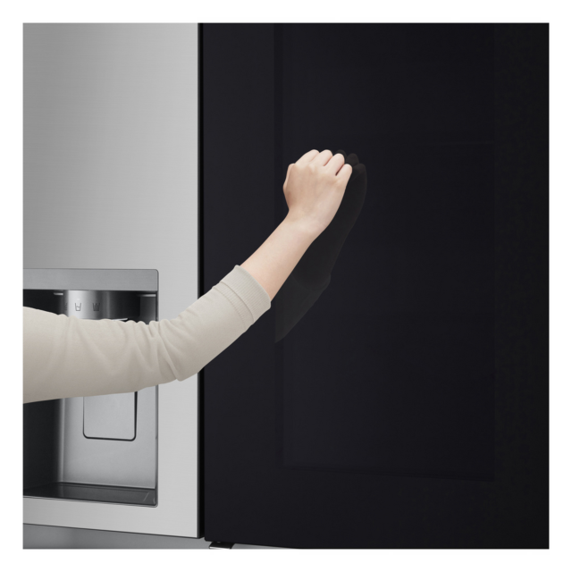 LG GSXE81PYBE 628L InstaView American Fridge Freezer