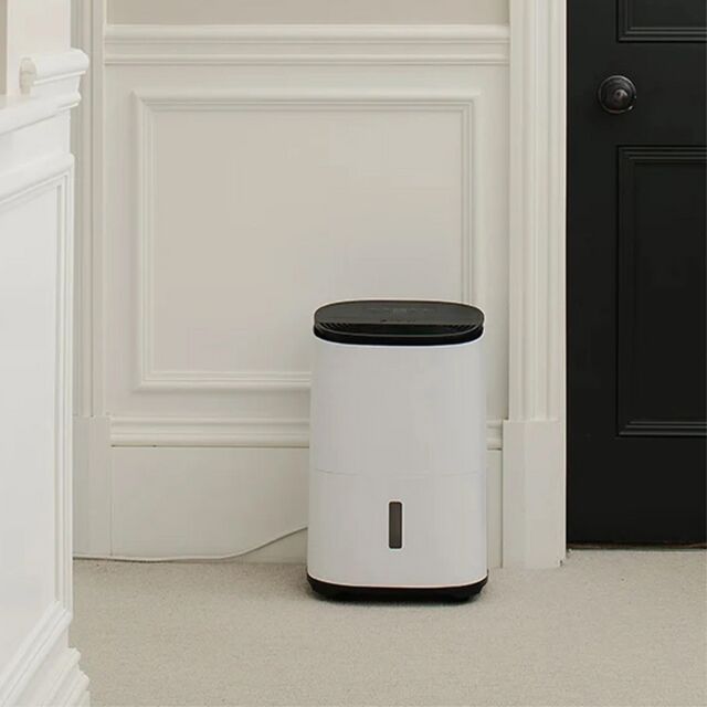 Meaco ARETEONE12L Dry Arete One 12L Dehumidifier / Air Purifier - White and Charcoal