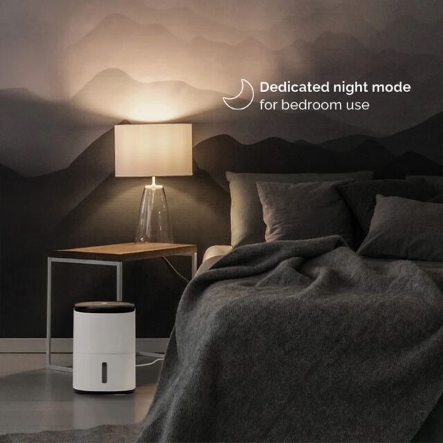 Meaco ARETEONE6L , 6L Compact Dehumidifier / Air Purifier - White And Charcoal Black