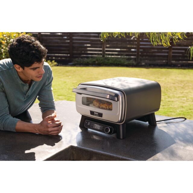 Ninja MO201UK Electric Outdoor Pizza Oven & Air Fryer