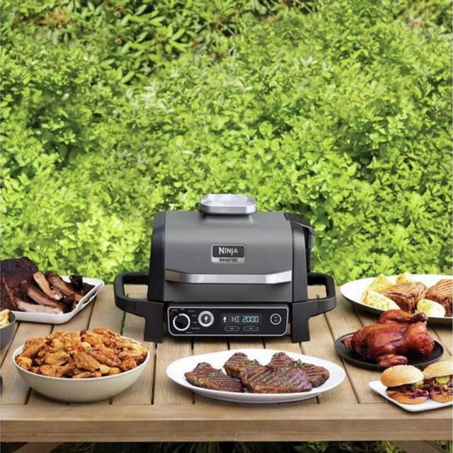 Ninja OG701UK Woodfire Electric BBQ Grill