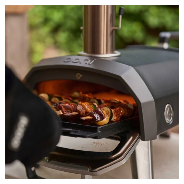 Ooni UU-P30300 Karu 2 12inch Multi-Fuel Outdoor Pizza Oven