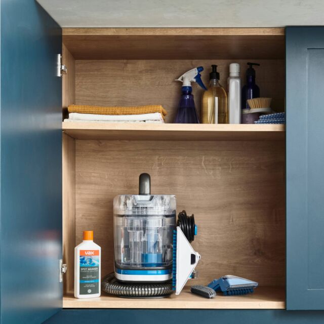 Vax CDSW-MPXPKIT SpotWash Home Duo Carpet Washer with extra 1.5L Spot Wash Antibacterial Solution – Blue