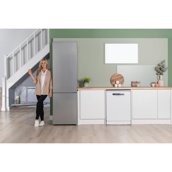Bosch KGN392LAFG Freestanding Fridge Freezer