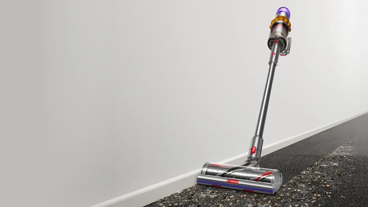 Dyson V15 Total Clean advanced cleaner head.